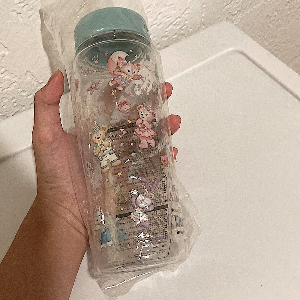 Disney Sea plastic water bottle of Duffy and Friends